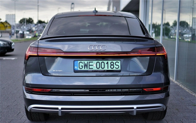 Audi e-tron cena 219000 przebieg: 17940, rok produkcji 2021 z Jeziorany małe 466